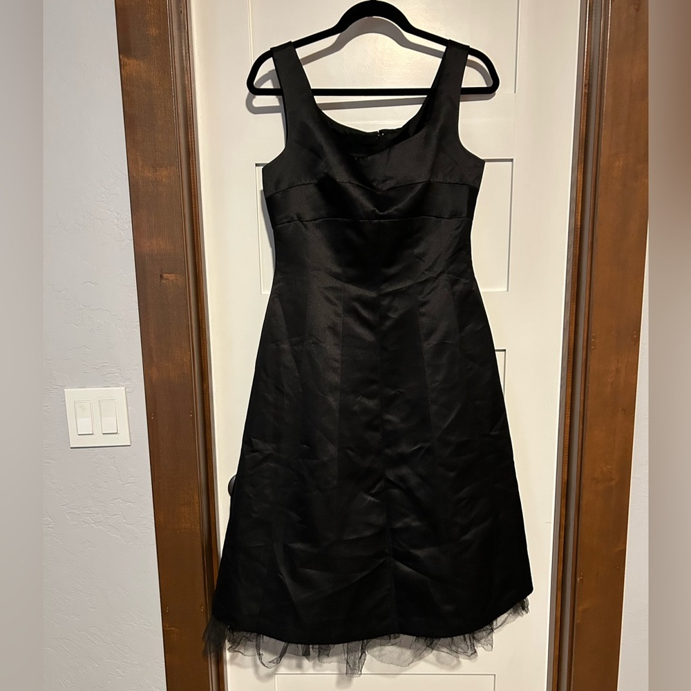 BCBG Max Azria Black Satin Tulle hemline Cocktail Midi Dress Size 10